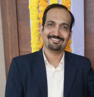 Dr. Girish Velis